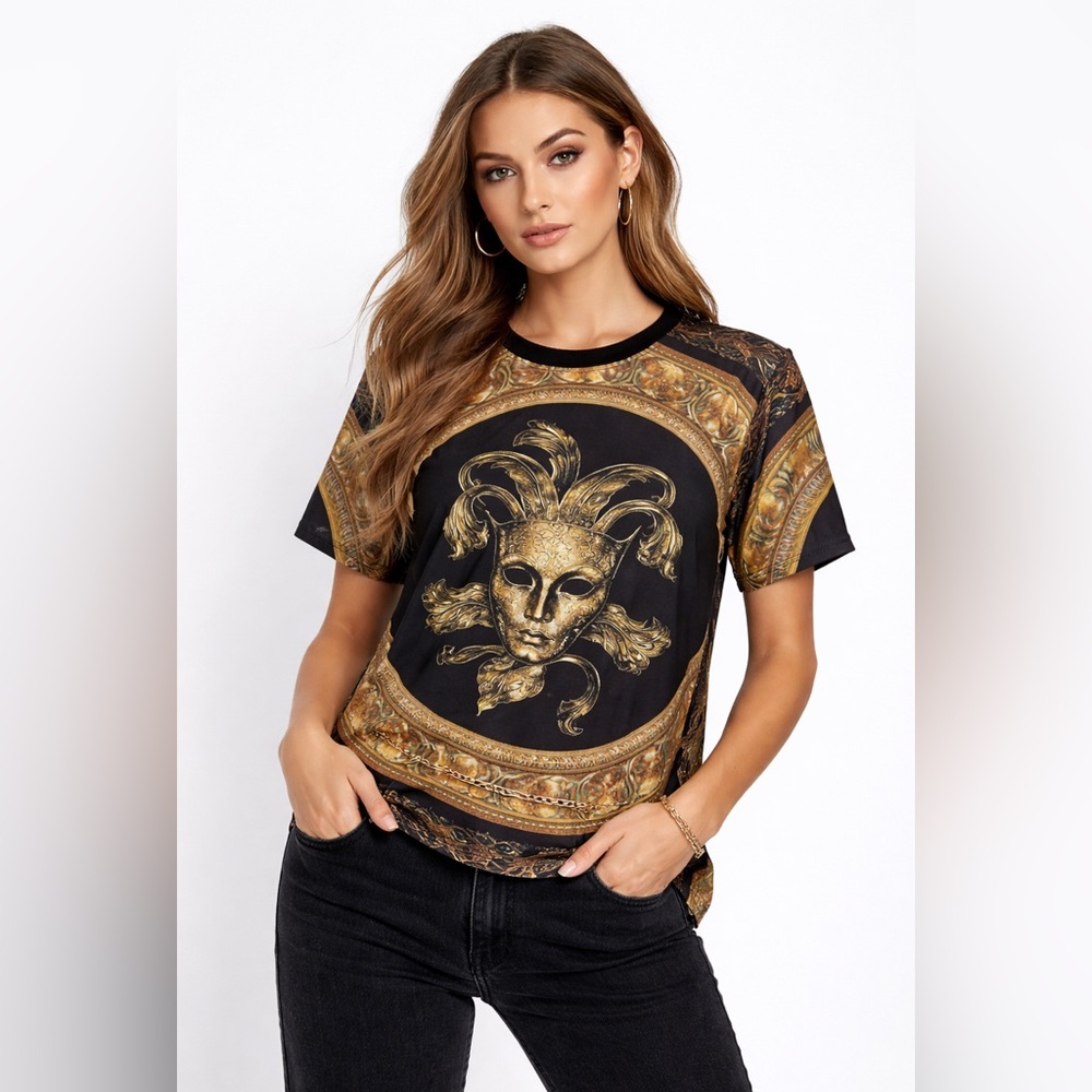 Hold’em T-shirt short sleeve black background gold baroque design jester mask. S